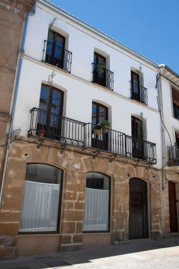Apartamentos Tres Llaves Palacio De Vela De Los Cobos Úbeda Eksteriør bilde