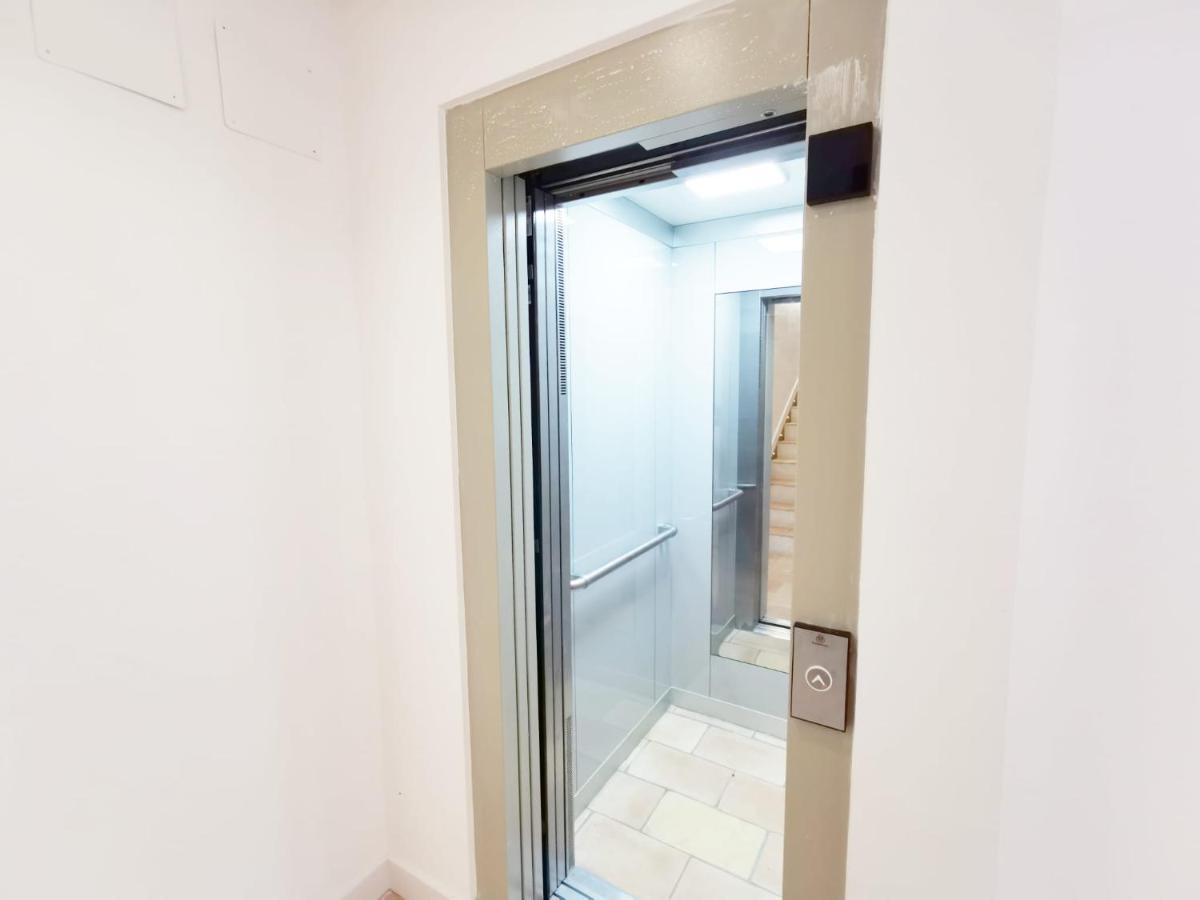 Apartamentos Tres Llaves Palacio De Vela De Los Cobos Úbeda Eksteriør bilde