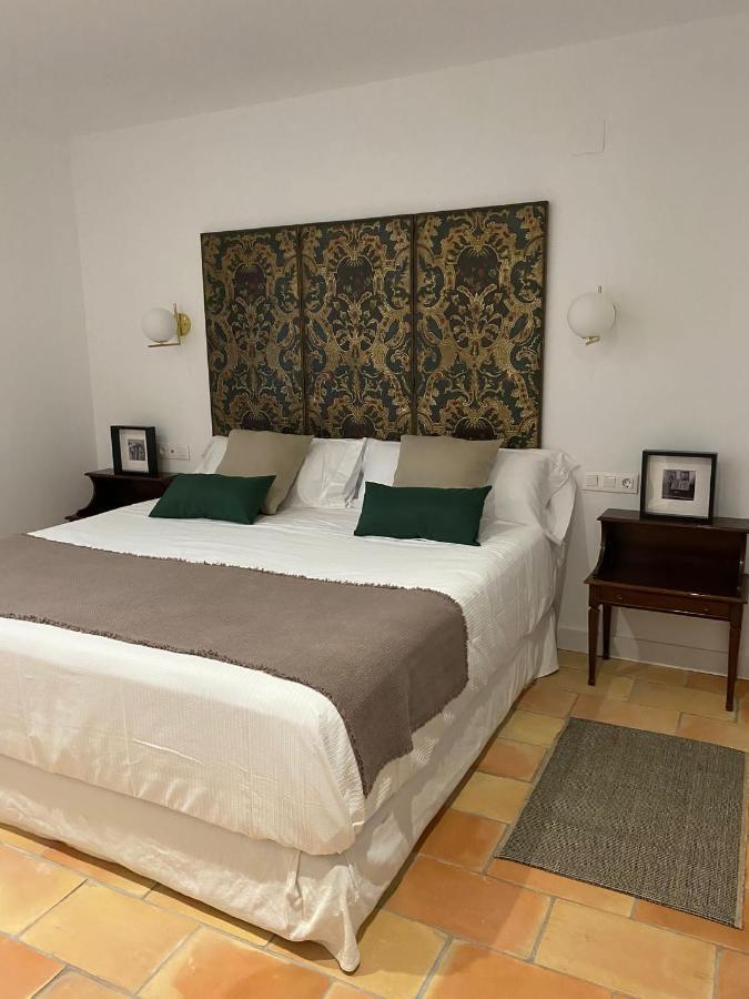 Apartamentos Tres Llaves Palacio De Vela De Los Cobos Úbeda Eksteriør bilde